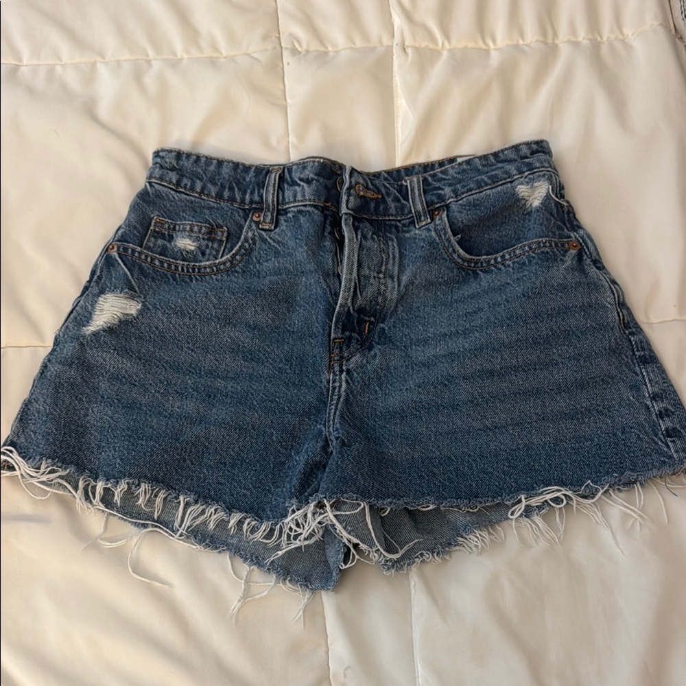 H&M Denim Distressed Women Shorts size 6